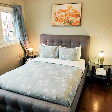 Affordable Room With Free Parking In Newmarket On Exterior foto